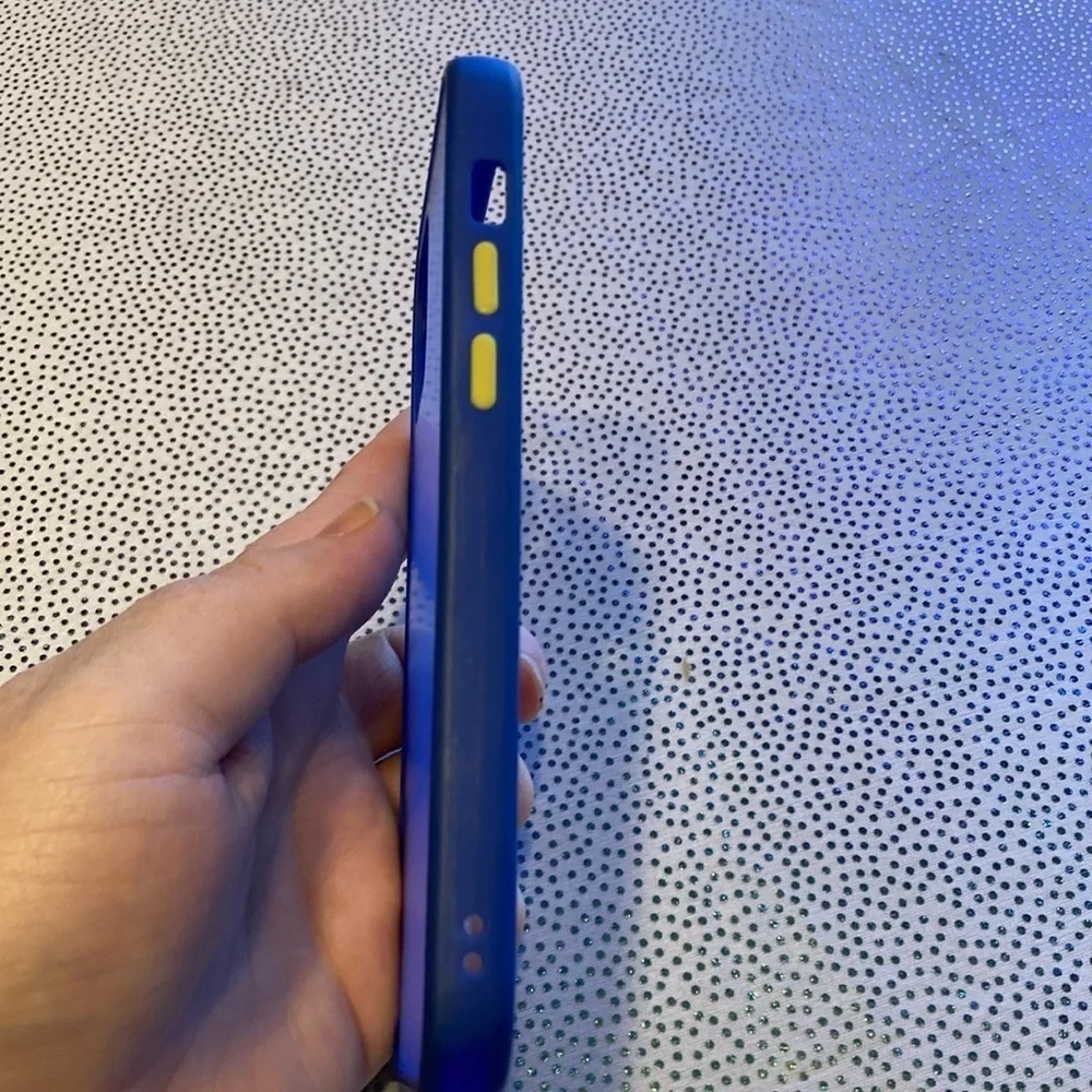 Case - iPhone 12/ 12 pro (6.1” screen ) x1 IP 12